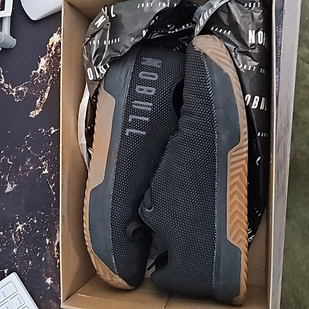 Nobull trainer plus + black gum womens 11